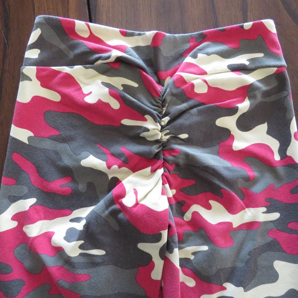 Celestial Bodies Scrunch butt Leggings